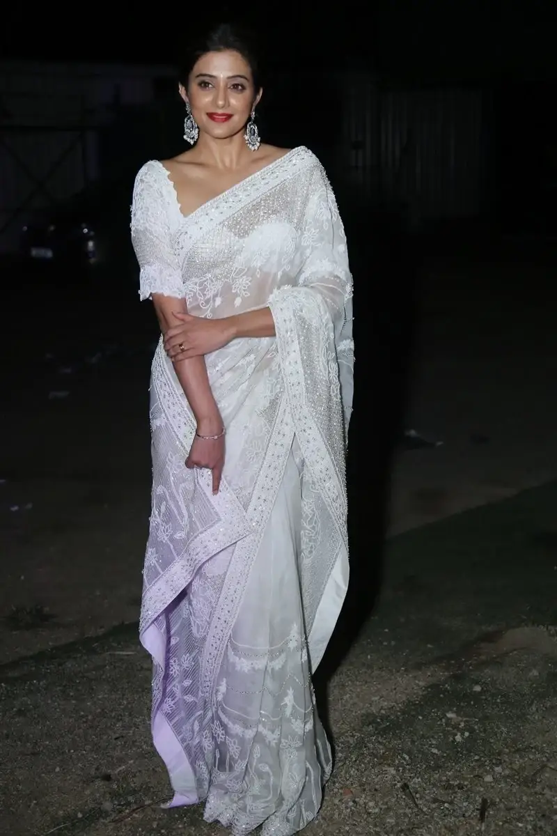 INDIAN ACTRESS PRIYAMANI IN WHITE SAREE AT CUSTODY MOVIE RELEASE EVENT 5